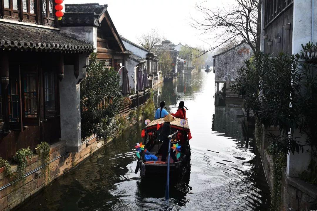 探索儿子平时很乖很孝顺,但是一发脾气就很恐怖,很吓人,这是怎么回事?主题的全新红迪网平台